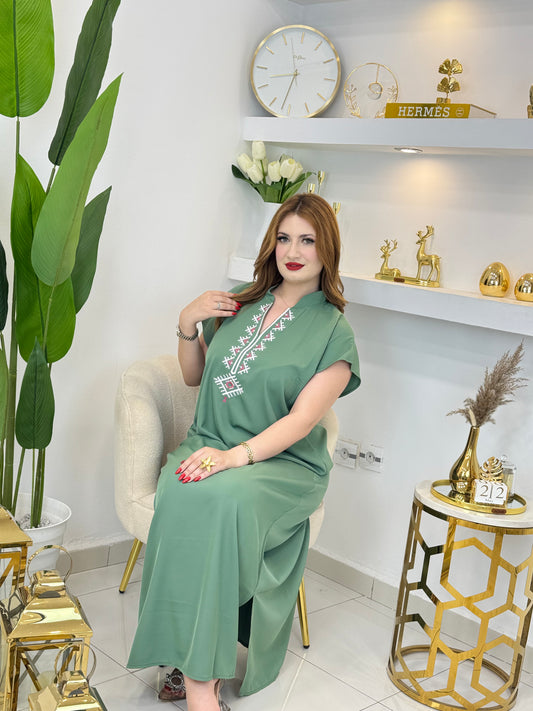 Robe Berbère Chic et Moderne en Vert
