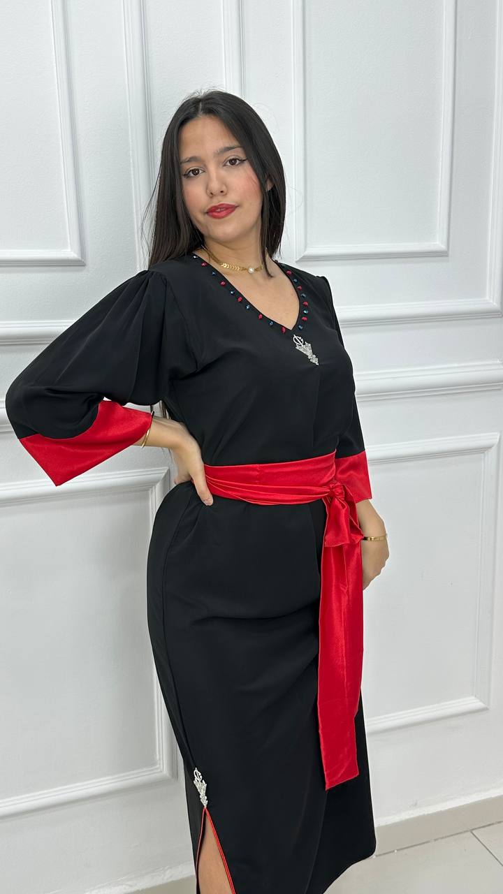 Robe berbère avec perles.