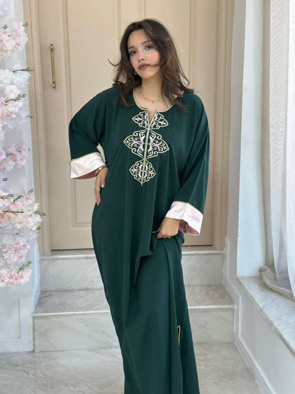 ROBE NOUR  en Vert Collection aid 2026